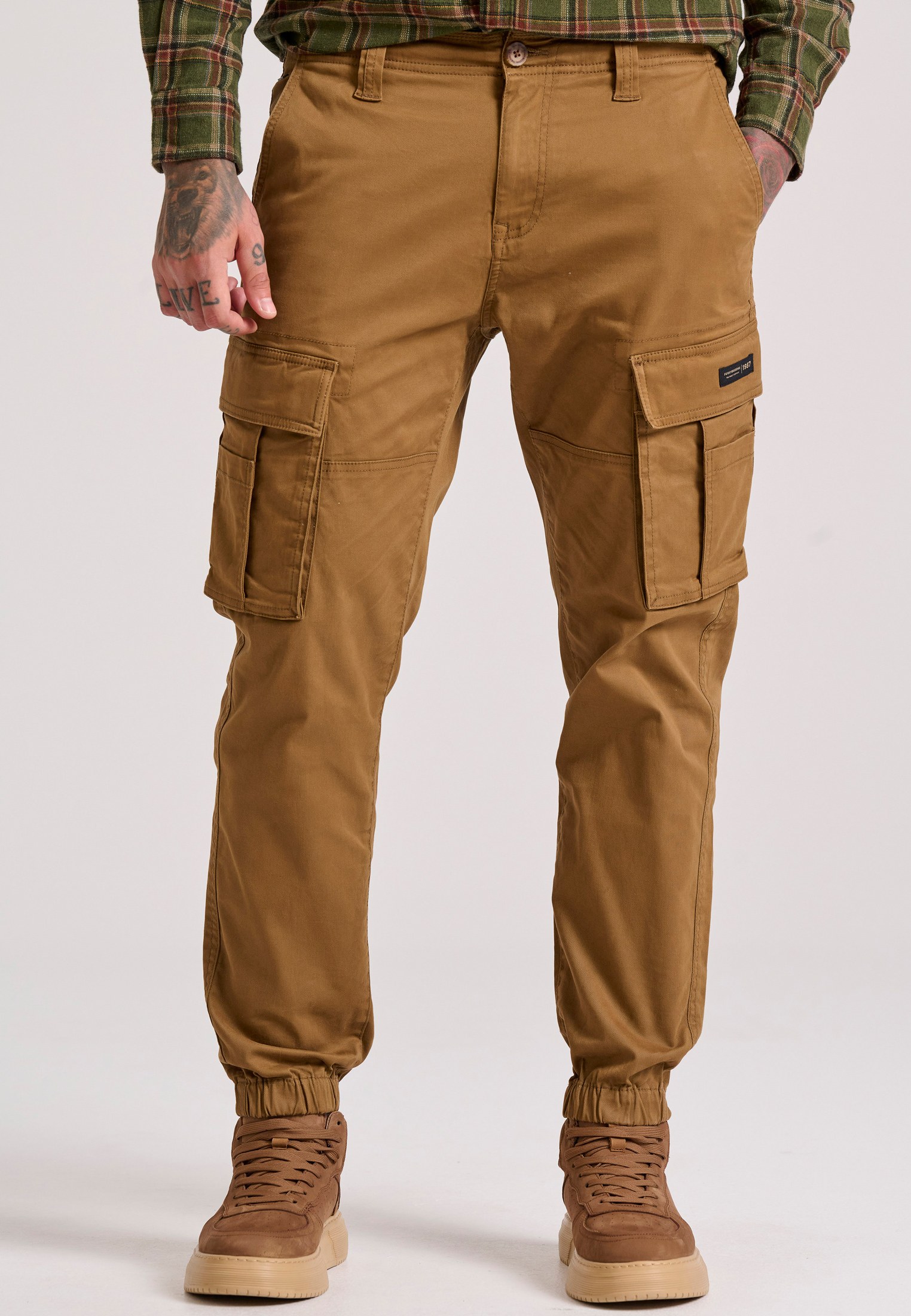 Ανδρικό comfort cargo παντελόνι με cuffed τελείωμα