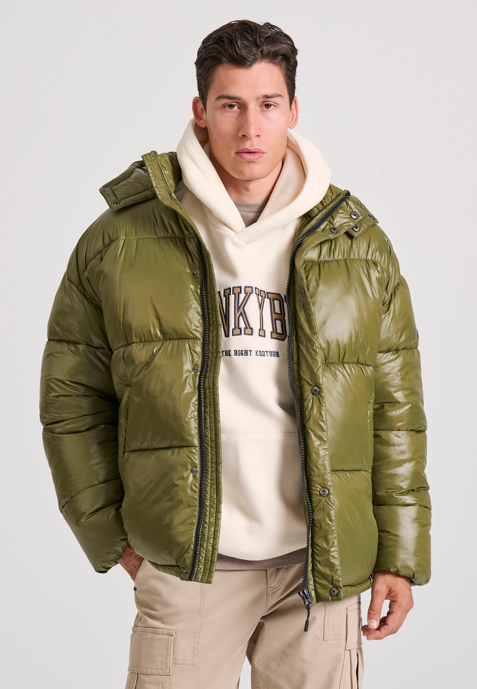 Oversized puffer μπουφάν με αποσπώμενη κουκούλα
