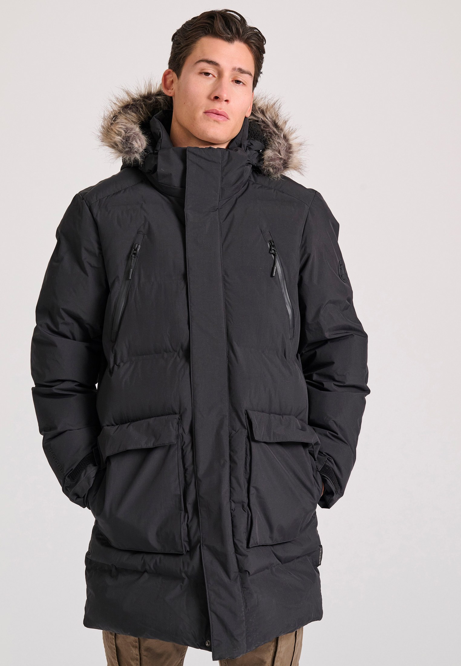 Ανδρικό puffer parka με αποσπώμενη κουκούλα