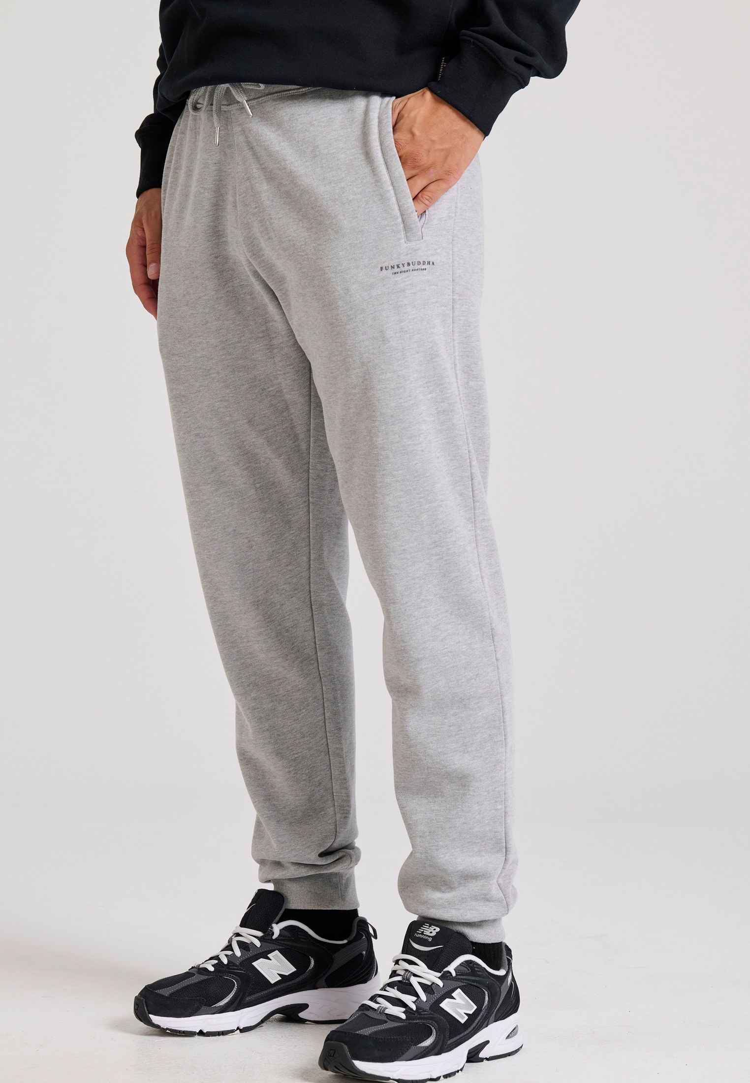 Ανδρικό παντελόνι φόρμας - The essentials