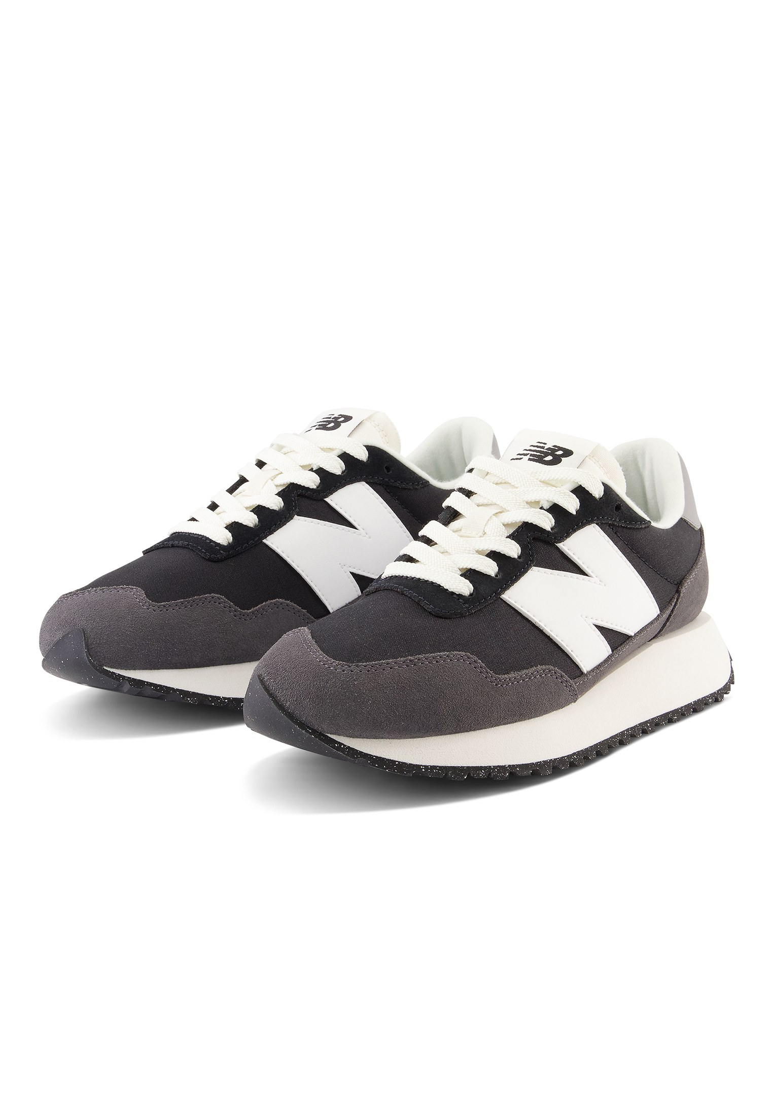 Γυναικεία sneakers New Balance 237