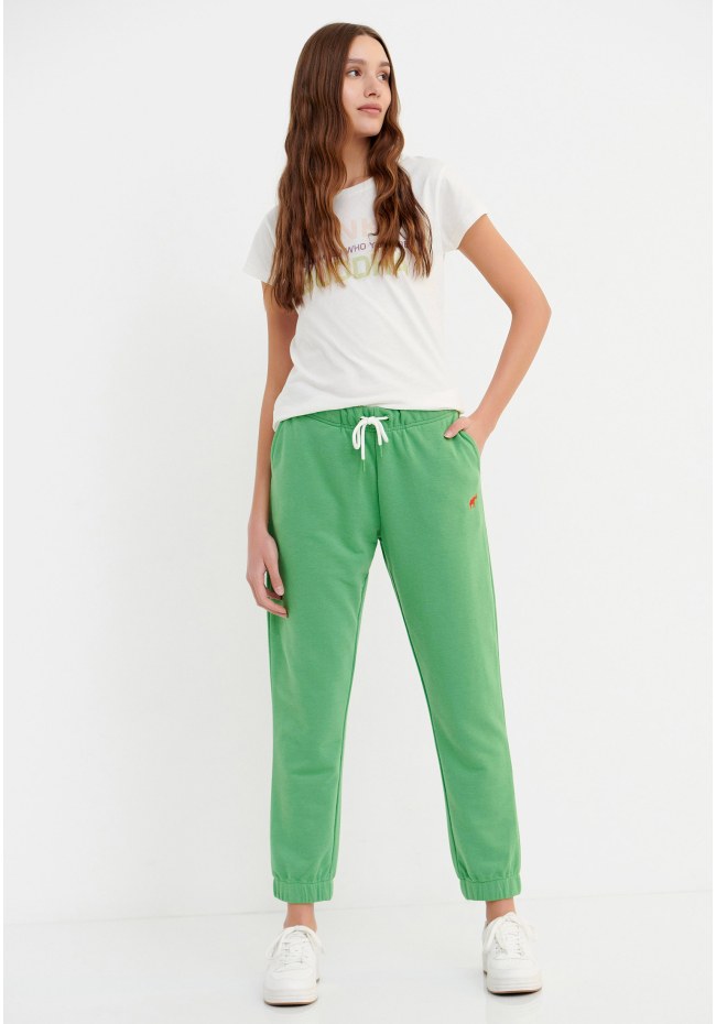 Cuffed joggers with embroidered logo