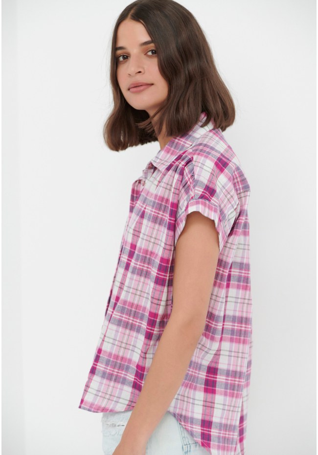 Women's plaid shirt