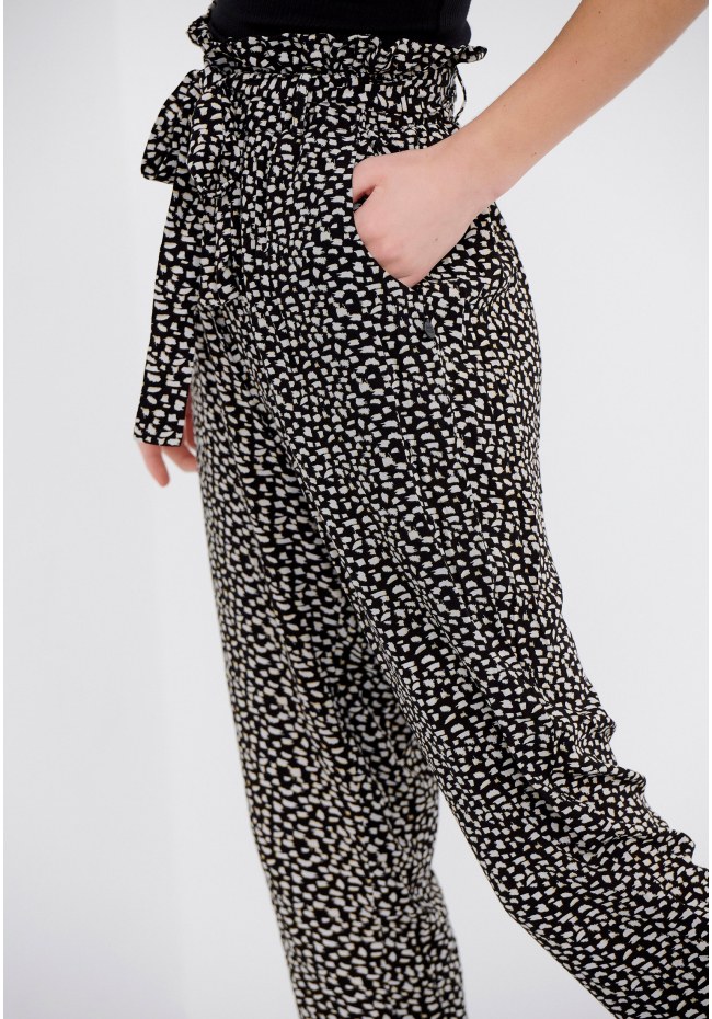 Εμπριμέ παντελόνι με μπροστινό δέσιμο