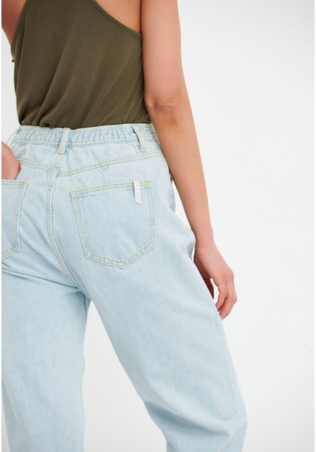 Balloon fit jeans