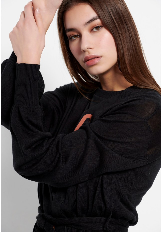 Loose fit fine knit cardigan