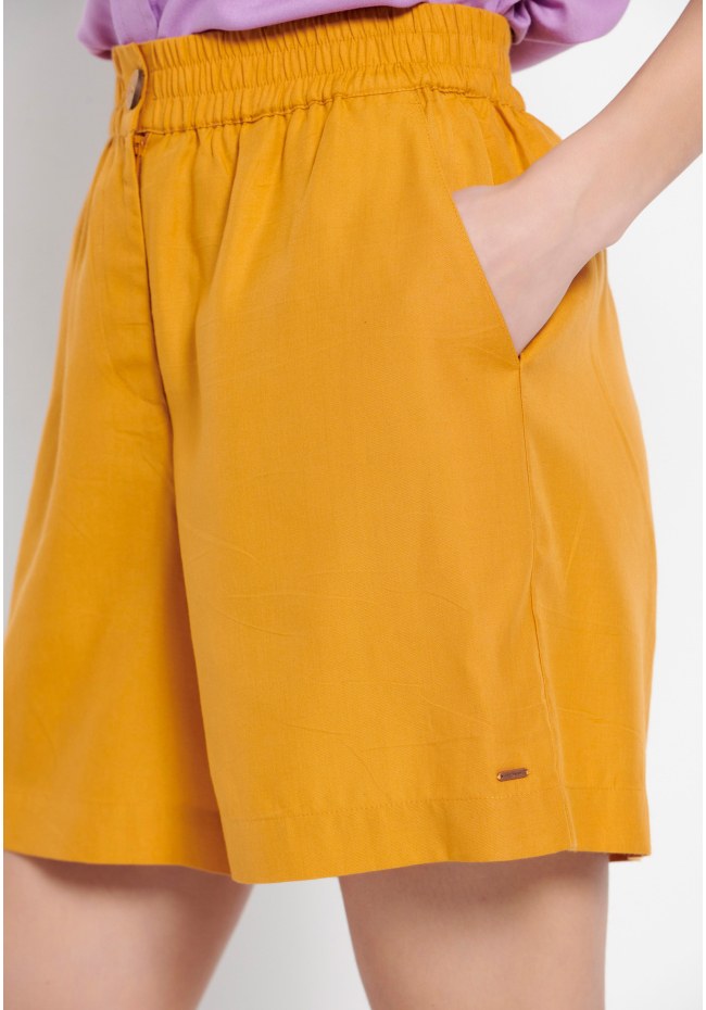 Γυναικείο σορτς από lyocell με ελαστική μέση