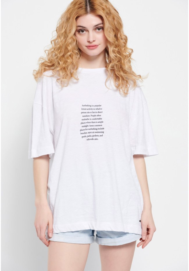 Loose fit text printed t-shirt on the back