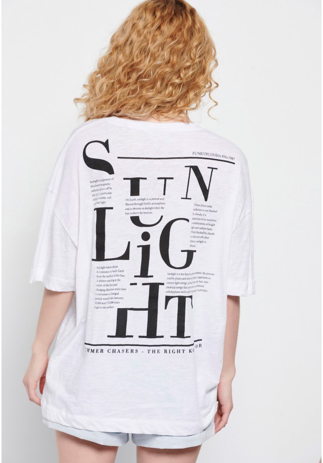 Loose fit text printed t-shirt on the back