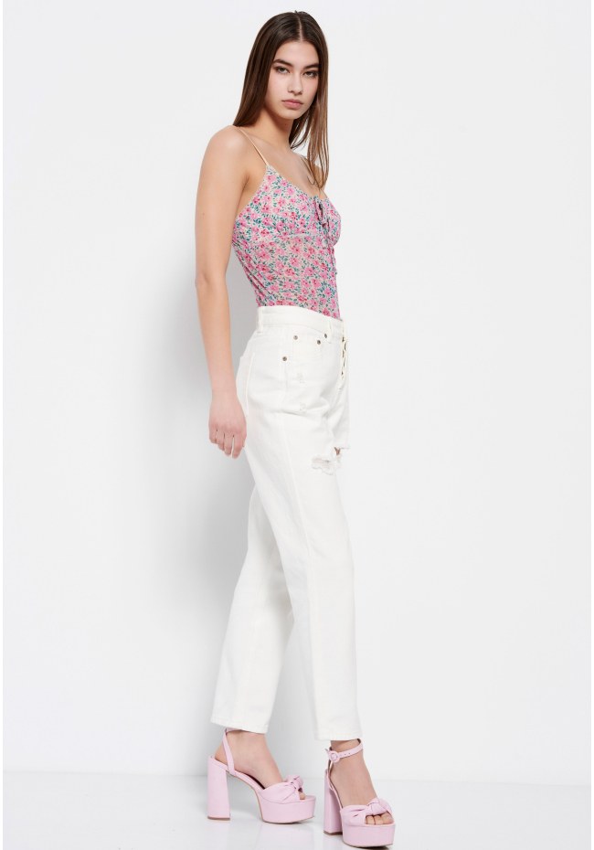 Loose fit jeans with destroyed effects