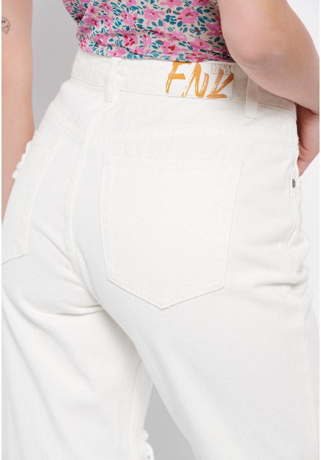 Loose fit jeans with destroyed effects