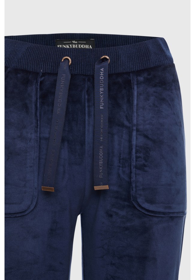 Women's joggers in velour fabric