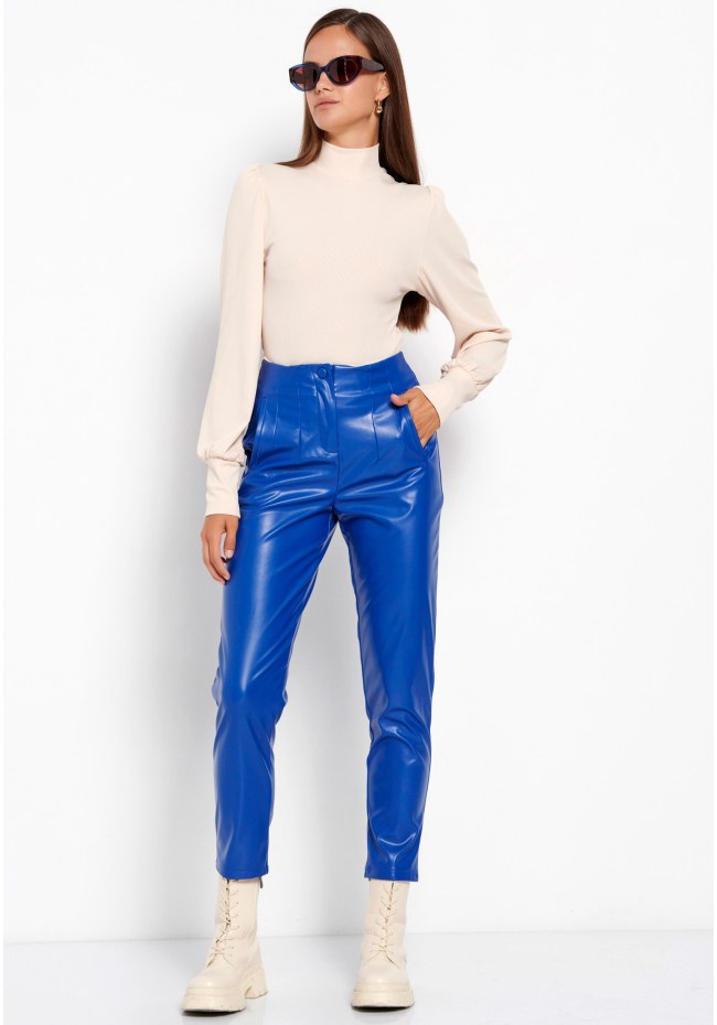 Turtle neck rib knitted long sleeve top