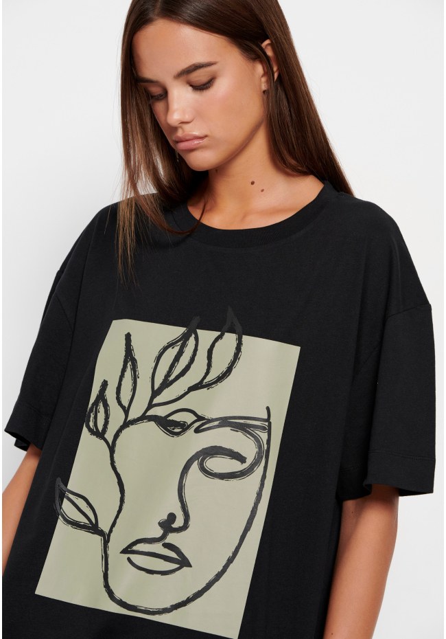 Oversized crew neck printed t-shirt