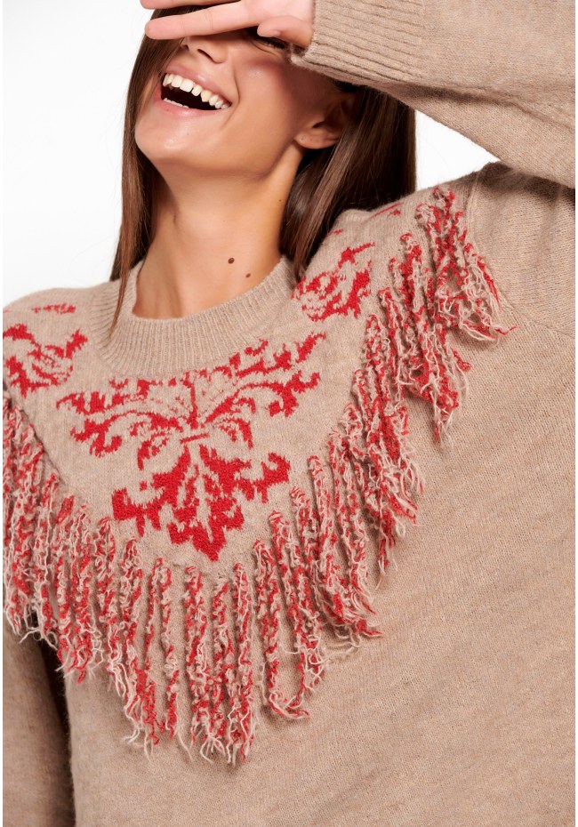 Boho crew-neck pullover with pattern