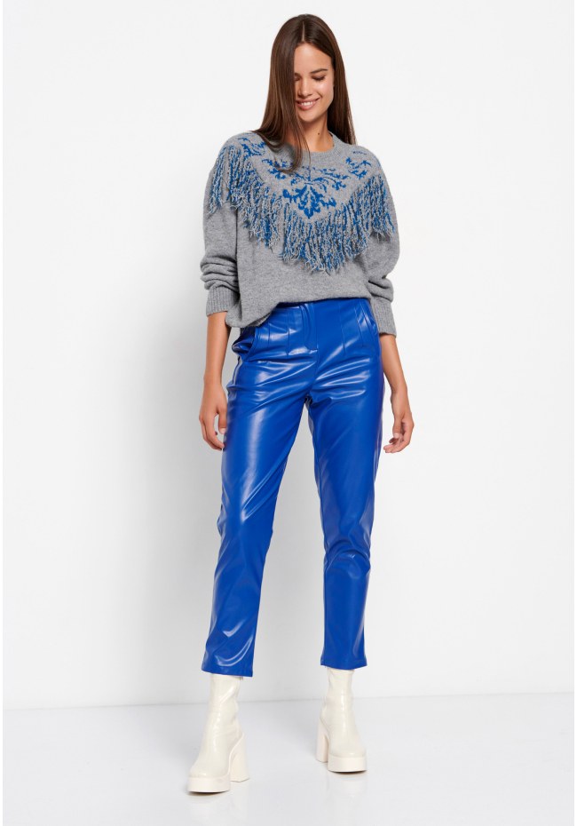 Boho crew-neck pullover with pattern