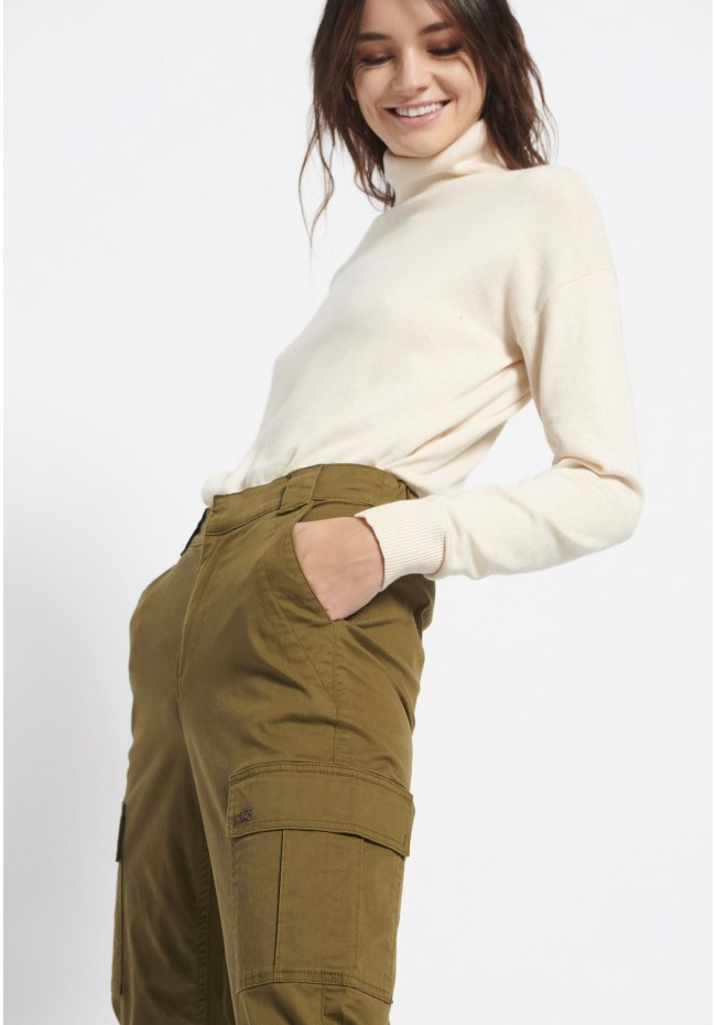 Women's cargo pants