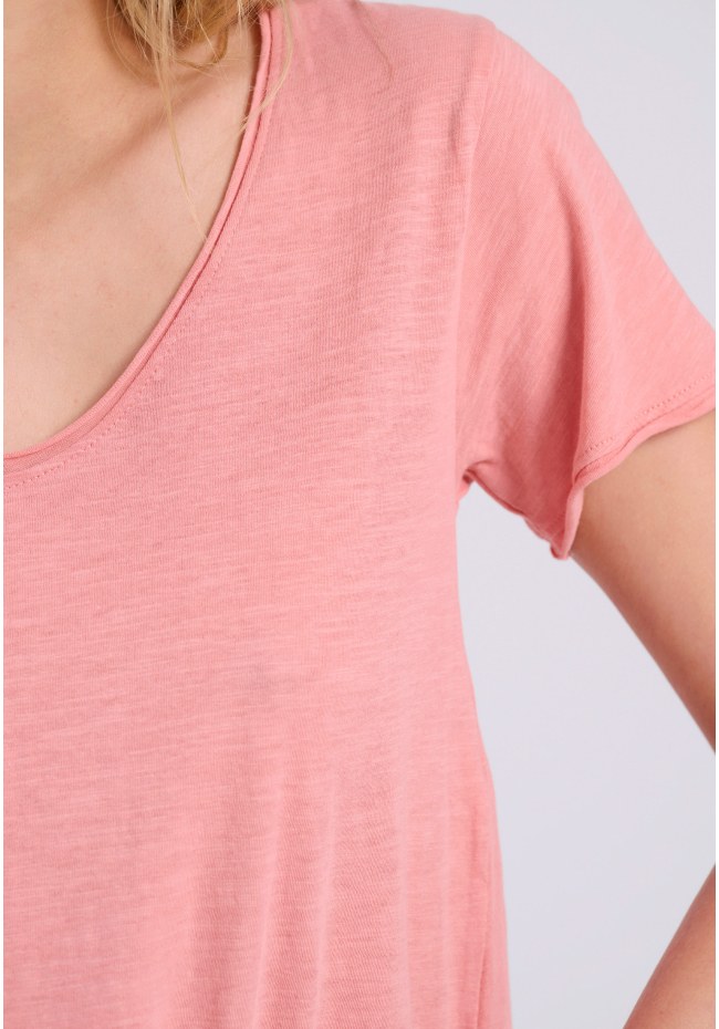 Women's V-neck plain t-shirt - The essentials