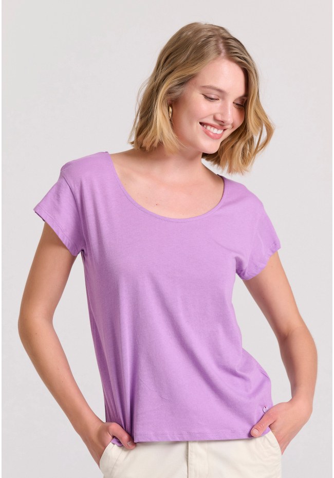 Women's crew-neck cotton t-shirt