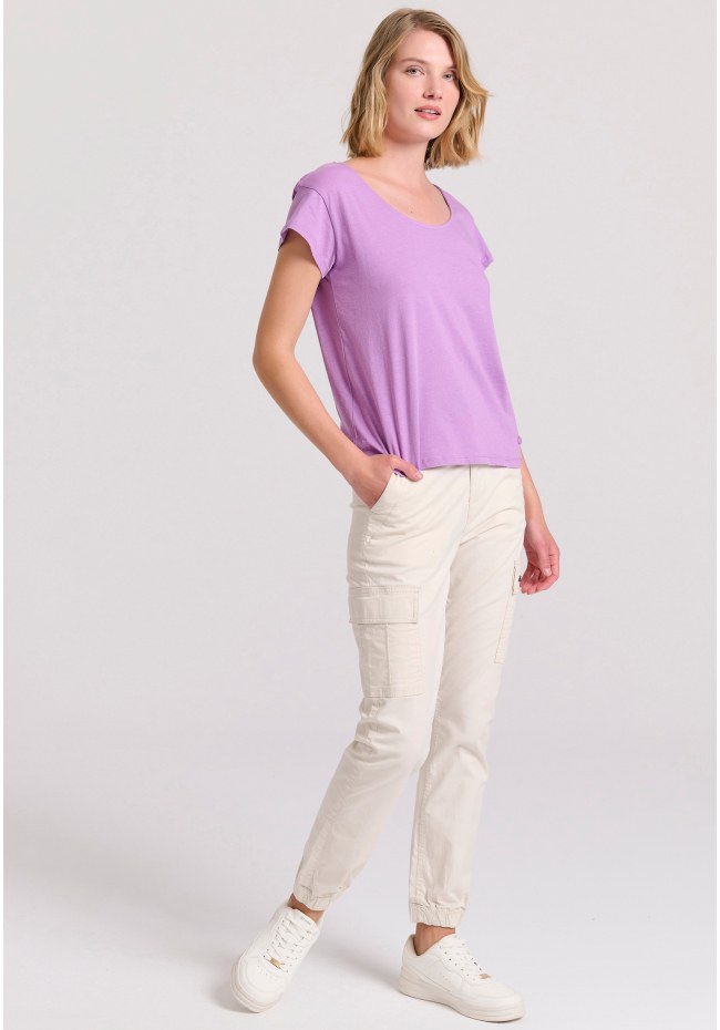 Women's crew-neck cotton t-shirt