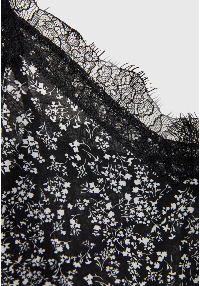 All over printed midi dress with laces details