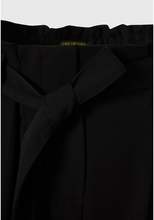 Casual παντελόνι με διπλή πιέτα στη μέση