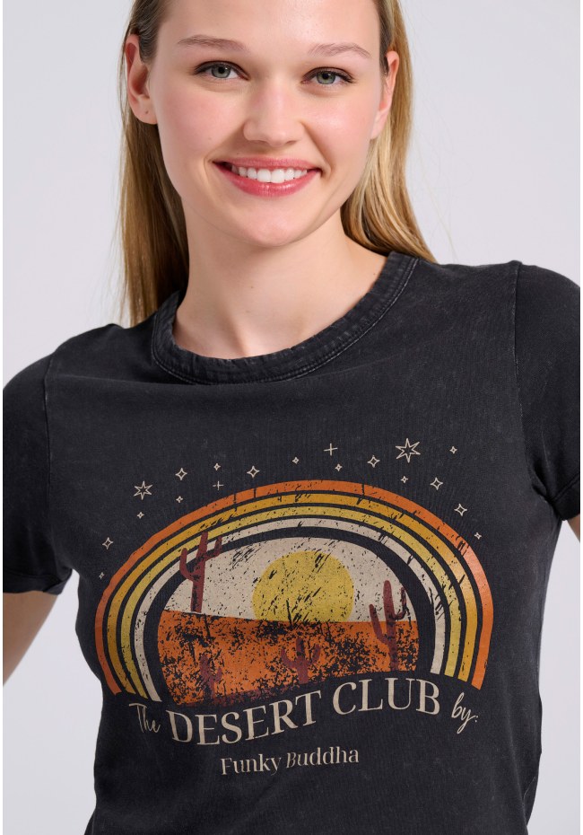 Garment dyed t-shirt with desert print