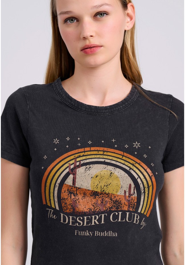 Garment dyed t-shirt with desert print