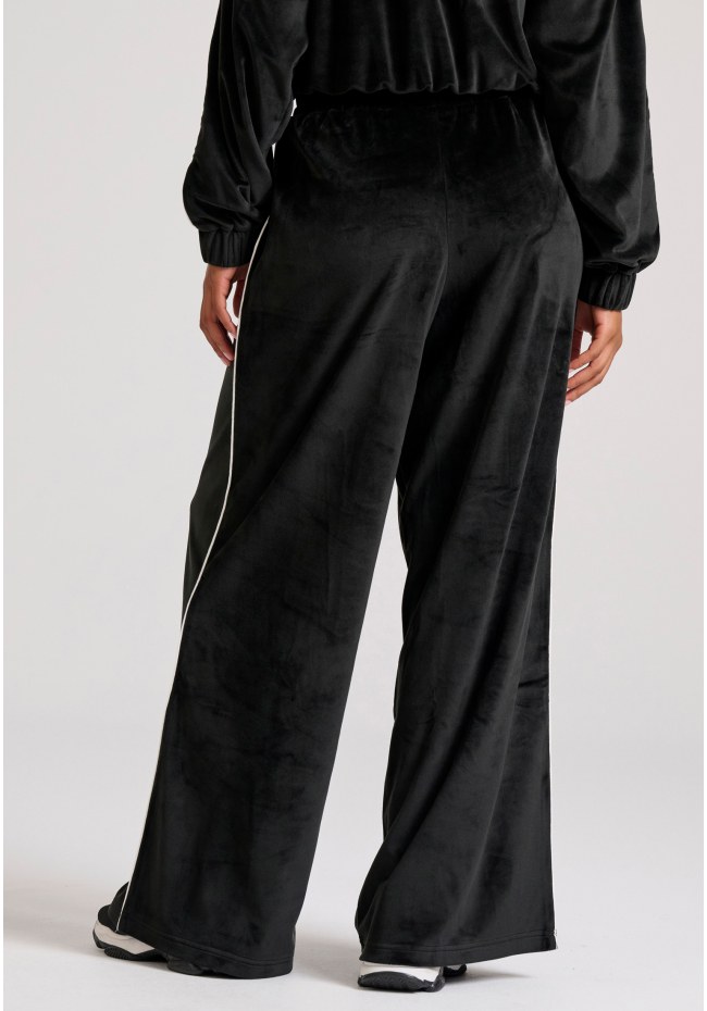 Wide leg fit velour joggers