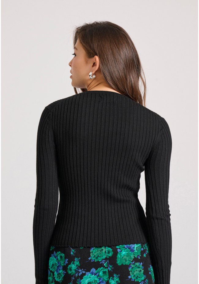Women's viscose crew neck pullover