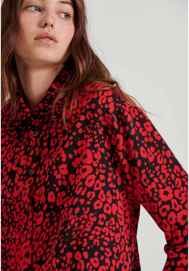Cropped πουκάμισο με all over τύπωμα