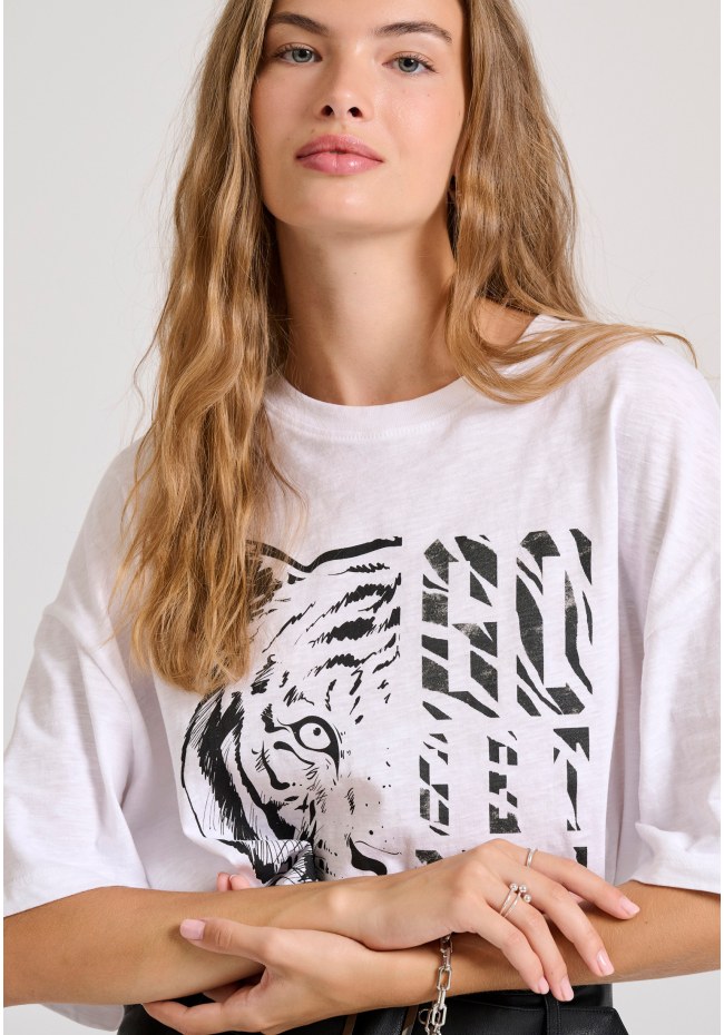 Loose fit t-shirt με τύπωμα στο στήθος
