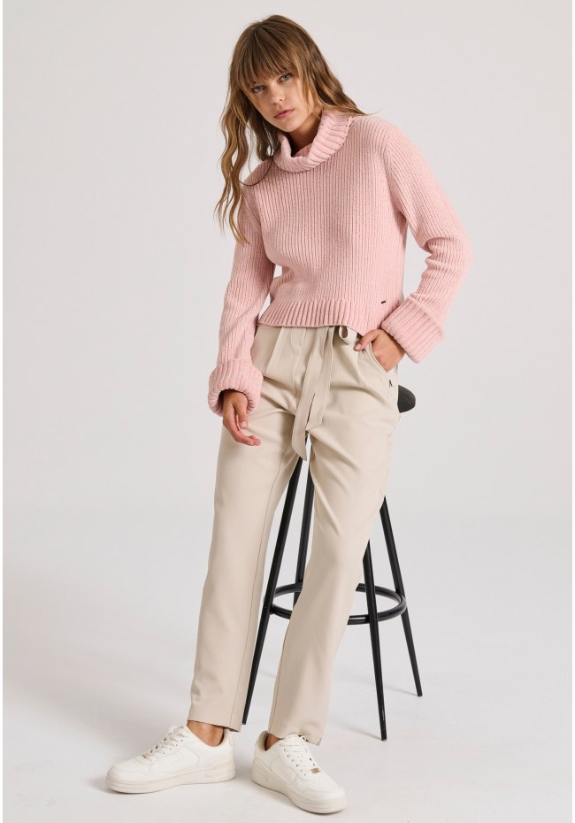 Women's casual pants with pleats