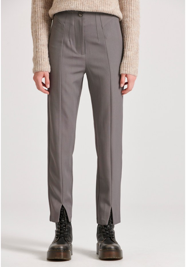 Women's cropped casual pants