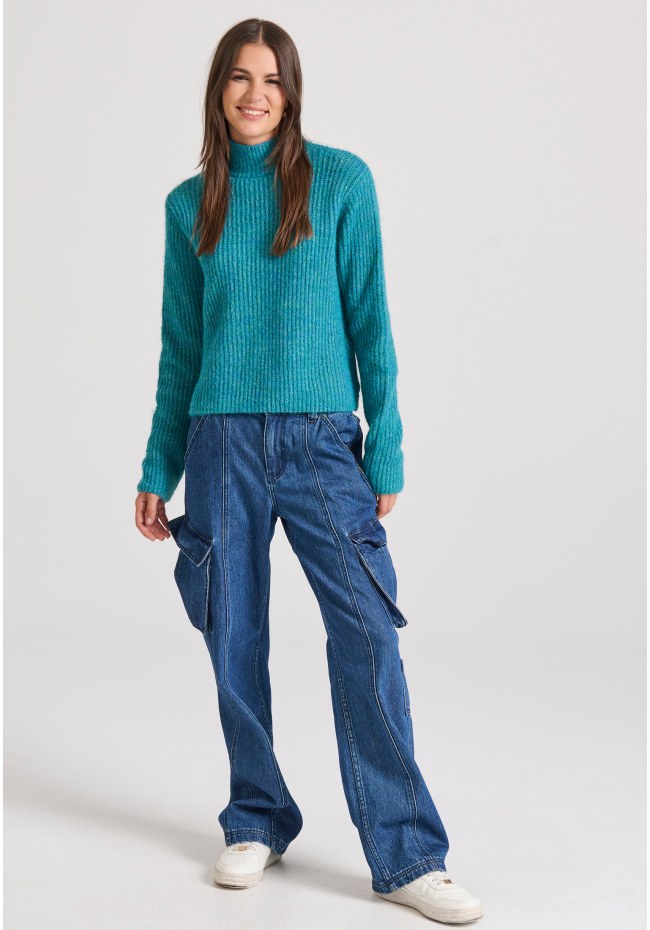 Turtle neck wool blend pullover