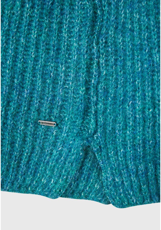 Turtle neck wool blend pullover