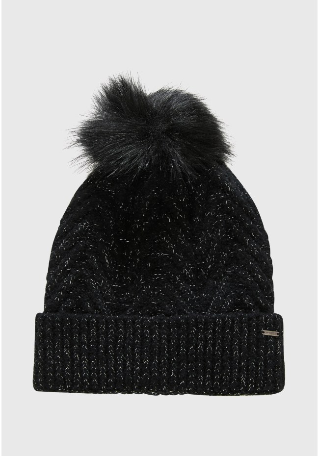 Women's beanie pom pom