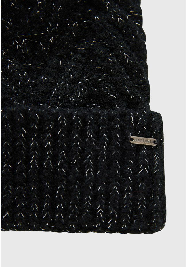 Women's beanie pom pom