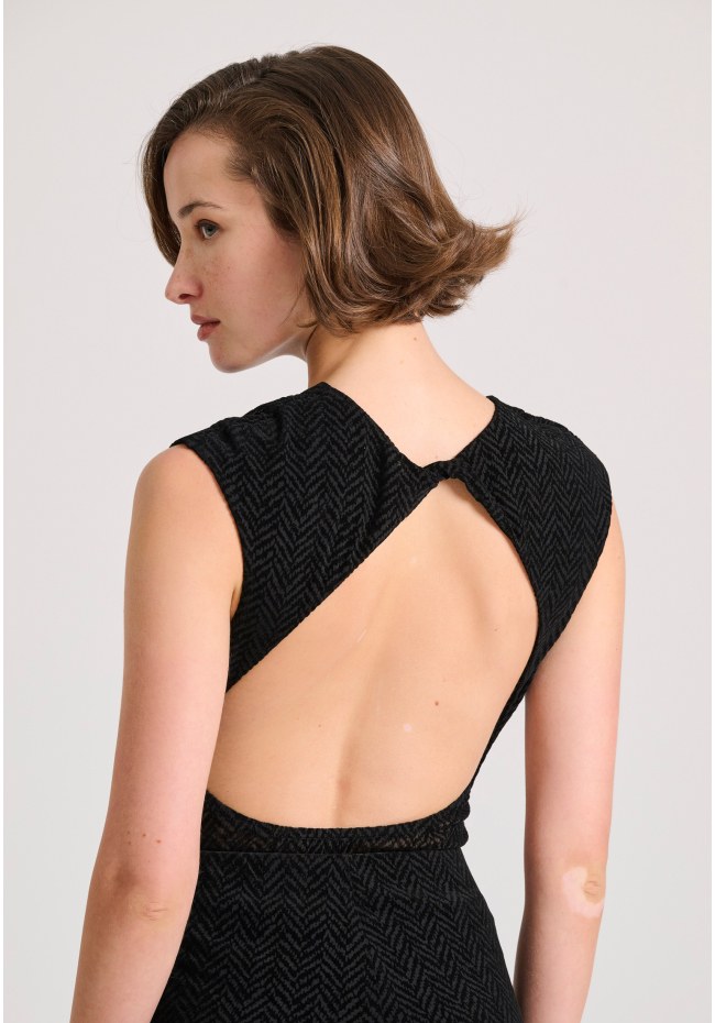 Κορμάκι σε βελουτέ ύφασμα με pattern