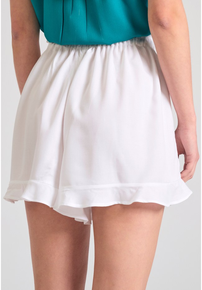 Loose fit σορτς με κορδόνι και βολάν στη μέση