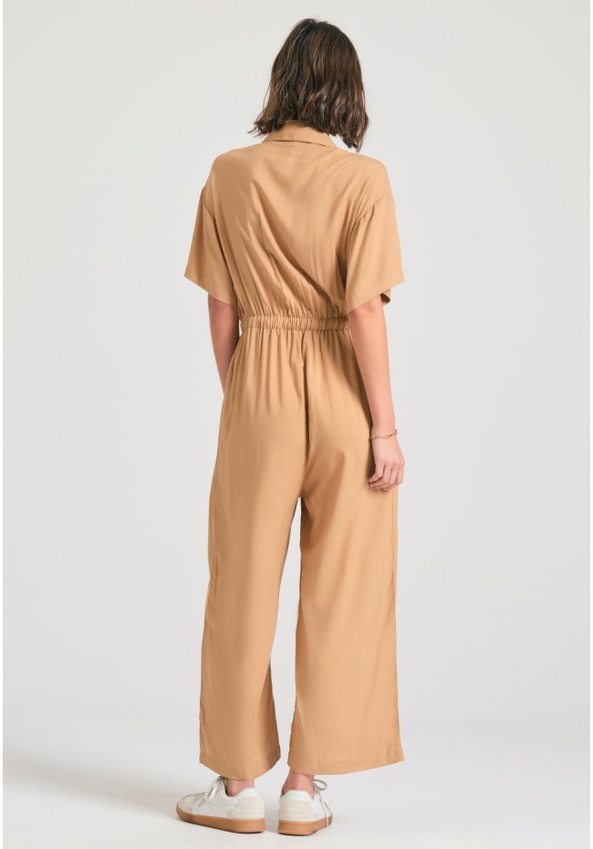 Loose fit jumpsuit with tie knot
