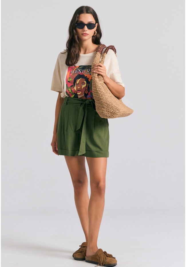 Loose fit linen blend σορτς με πιέτες και ζώνη