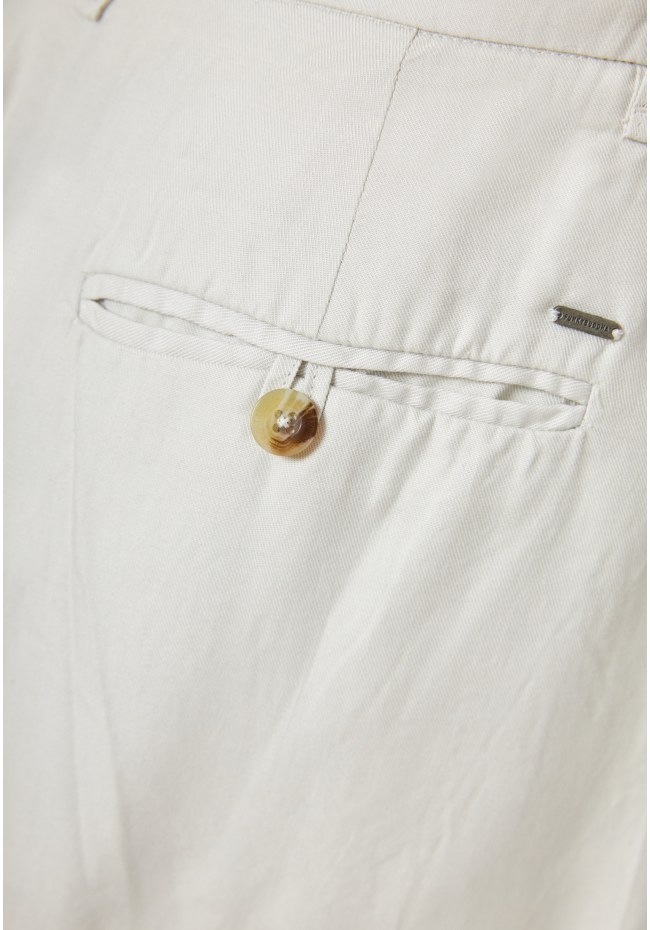 Lyocell garment dyed σορτς με πιέτες