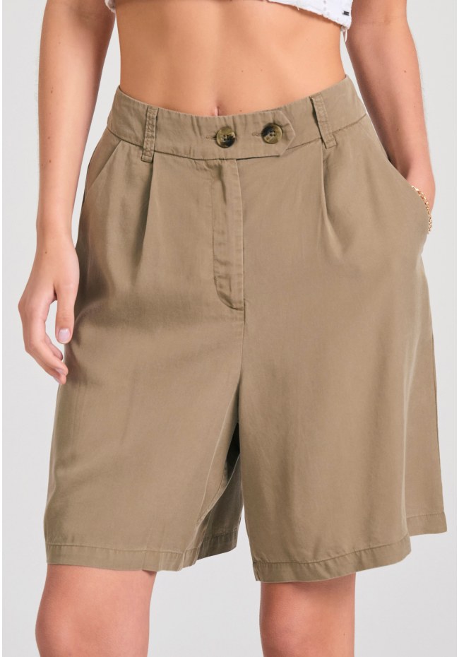 Lyocell garment dyed σορτς με πιέτες