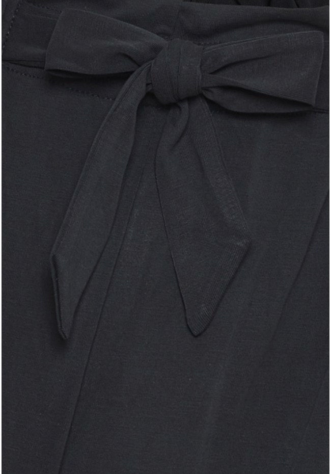 Loose fit σορτς με δέσιμο μπροστά