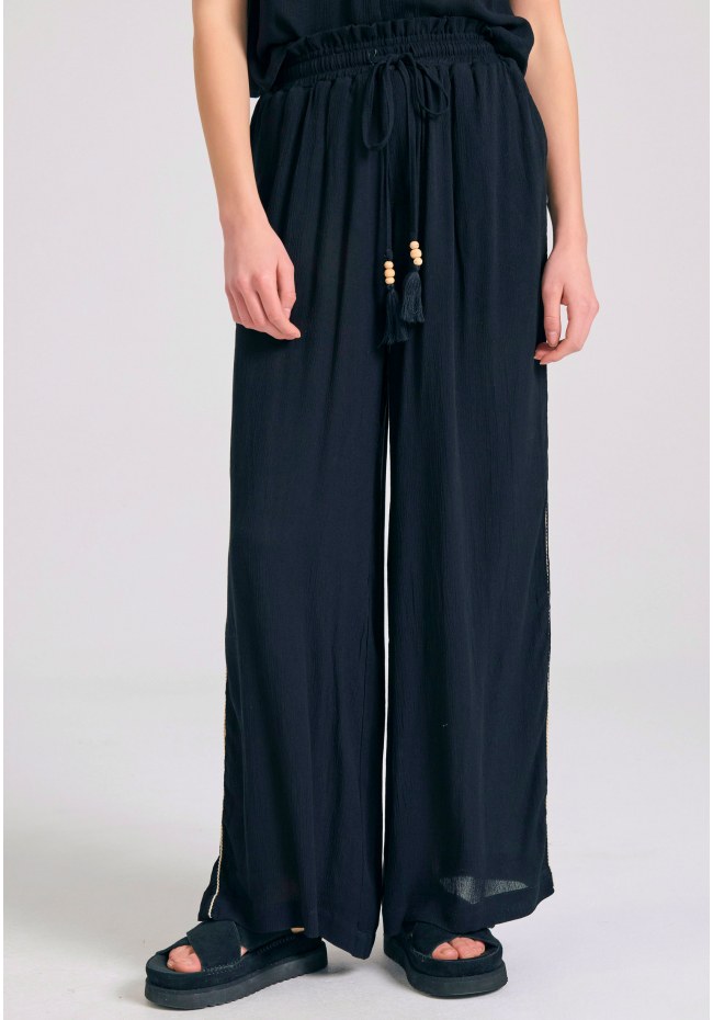 Loose fit παντελόνα από τεχνητό μετάξι