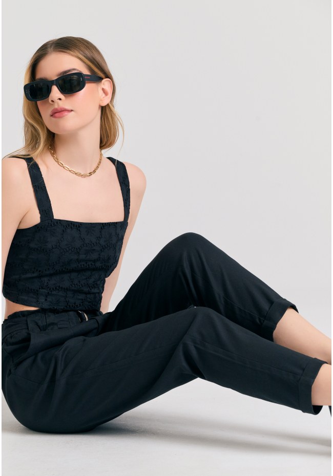 Lyocell blend παντελόνι με ζώνη στη μέση