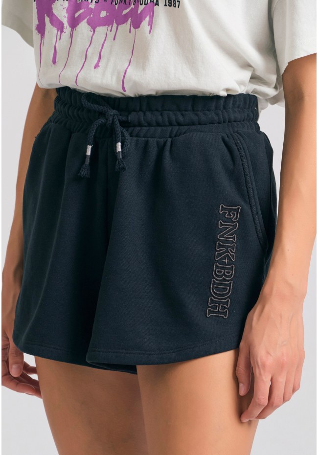 Loose fit αθλητικό σορτς με branded κέντημα