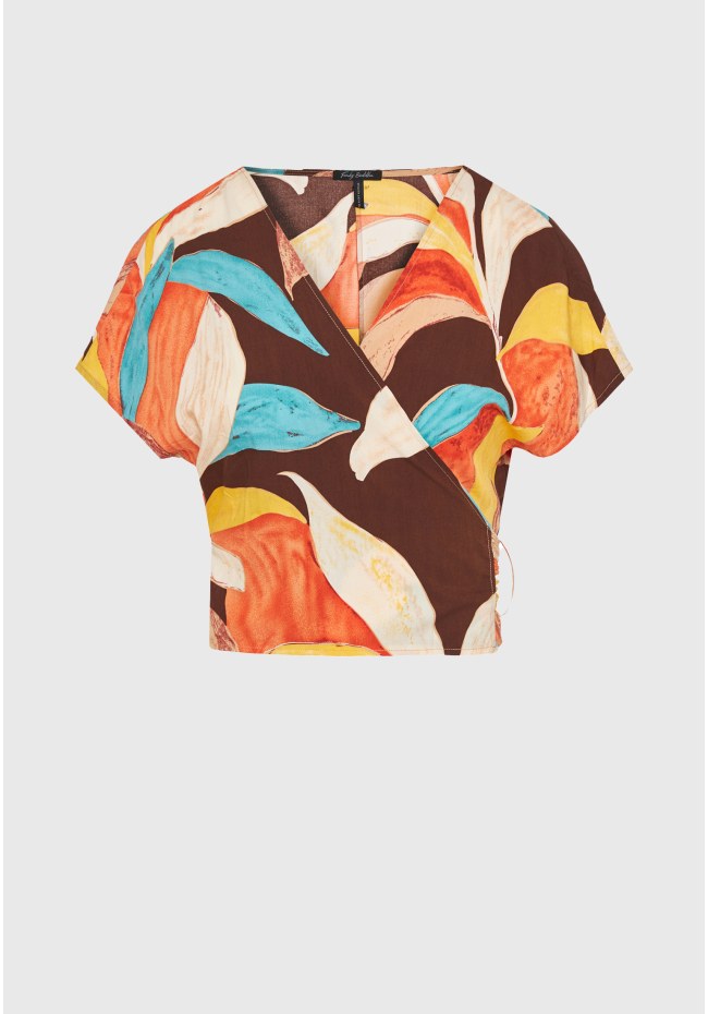 Εμπριμέ κρουαζέ τοπ σε ethnic look