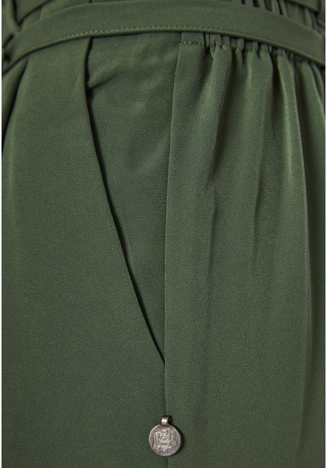 Casual παντελόνι με πιέτες και ζώνη στη μέση